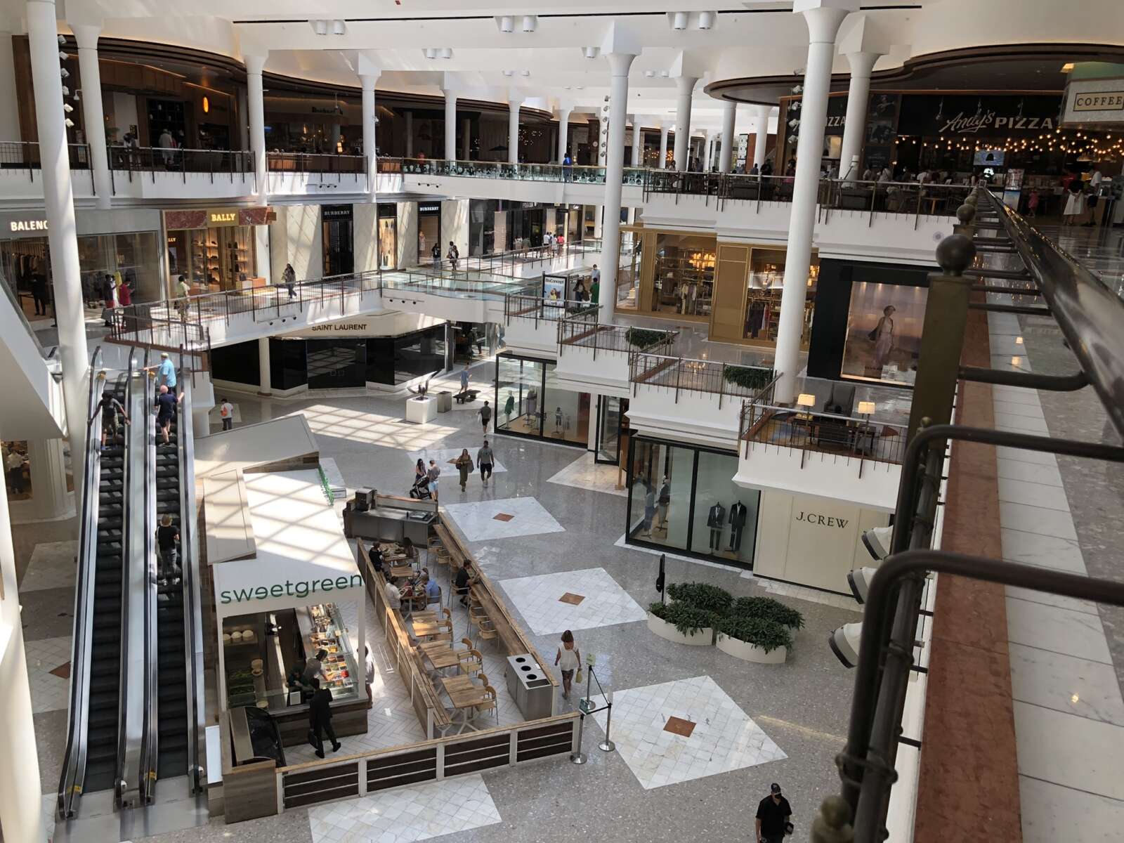 Tysons Galleria Unveils Renovated Wing