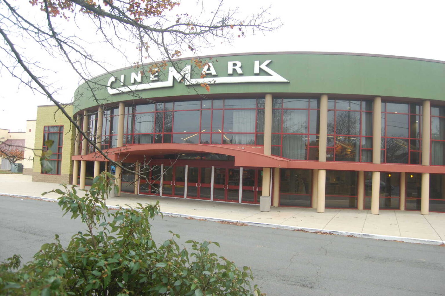 Centreville movie theater acquired by real estate company FFXnow