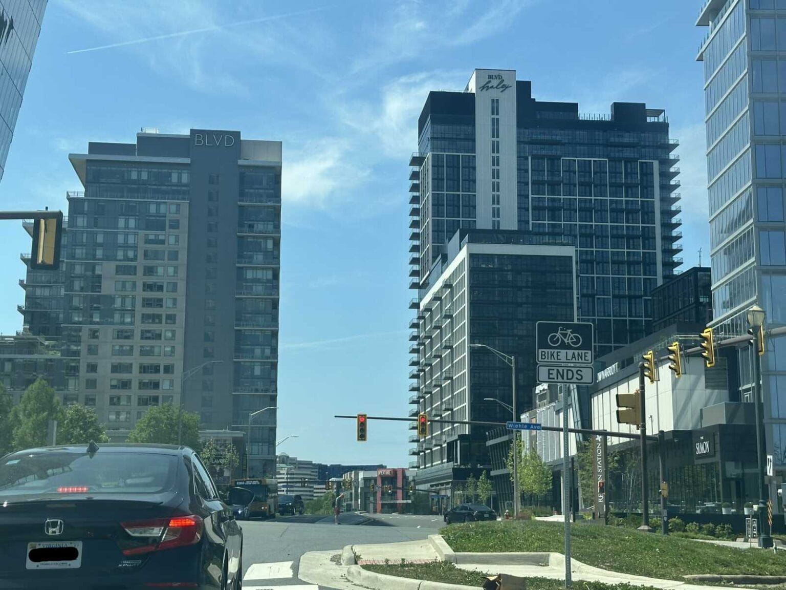 Indoor golf simulator concept lines up Reston Station location | FFXnow