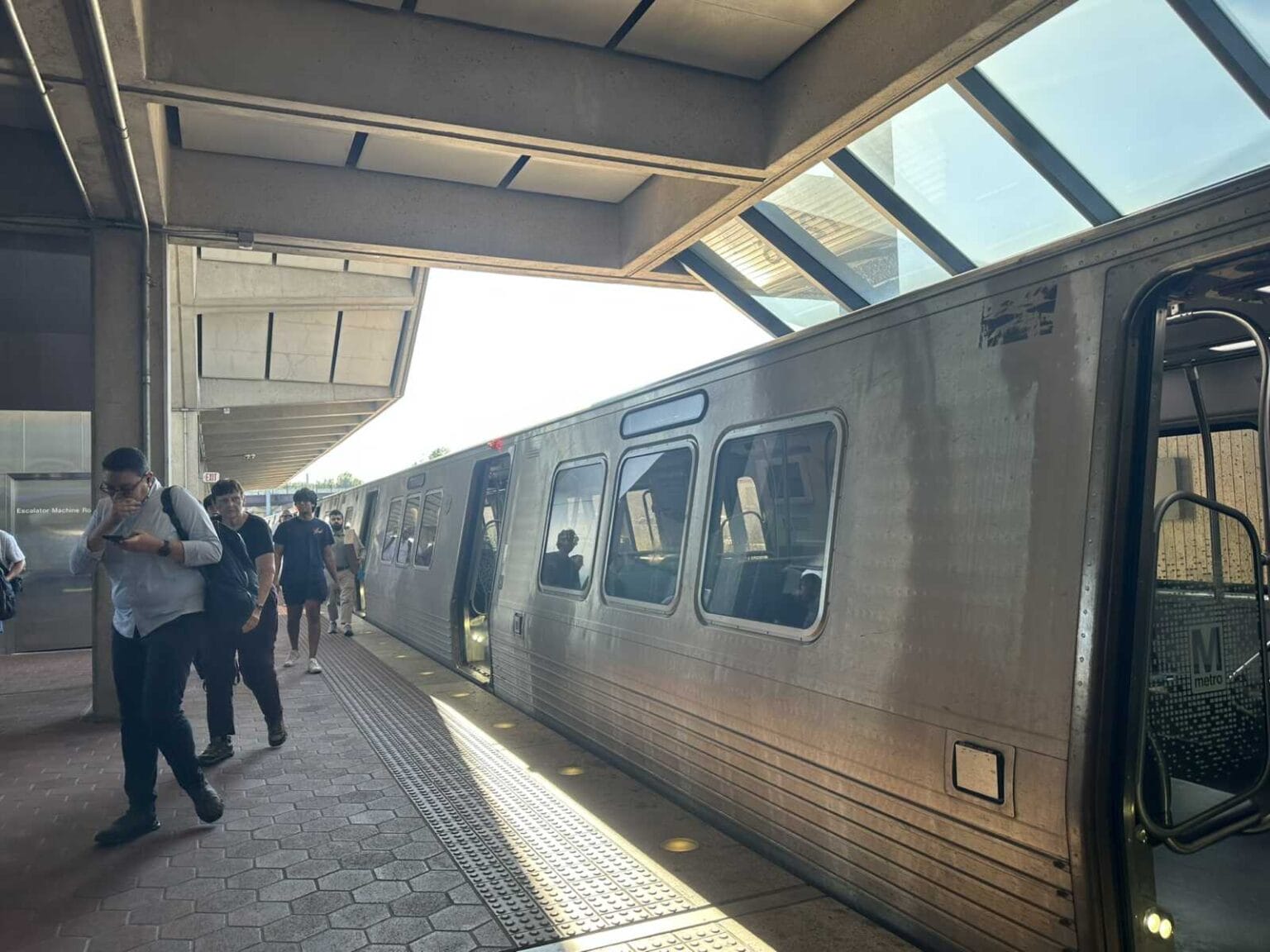 Track work on Metro’s Orange Line will reduce service in Fairfax this ...