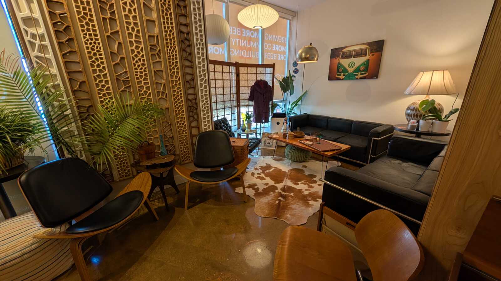 Lake Anne Brew House to open vintage decor pop-up ahead of taproom expansion