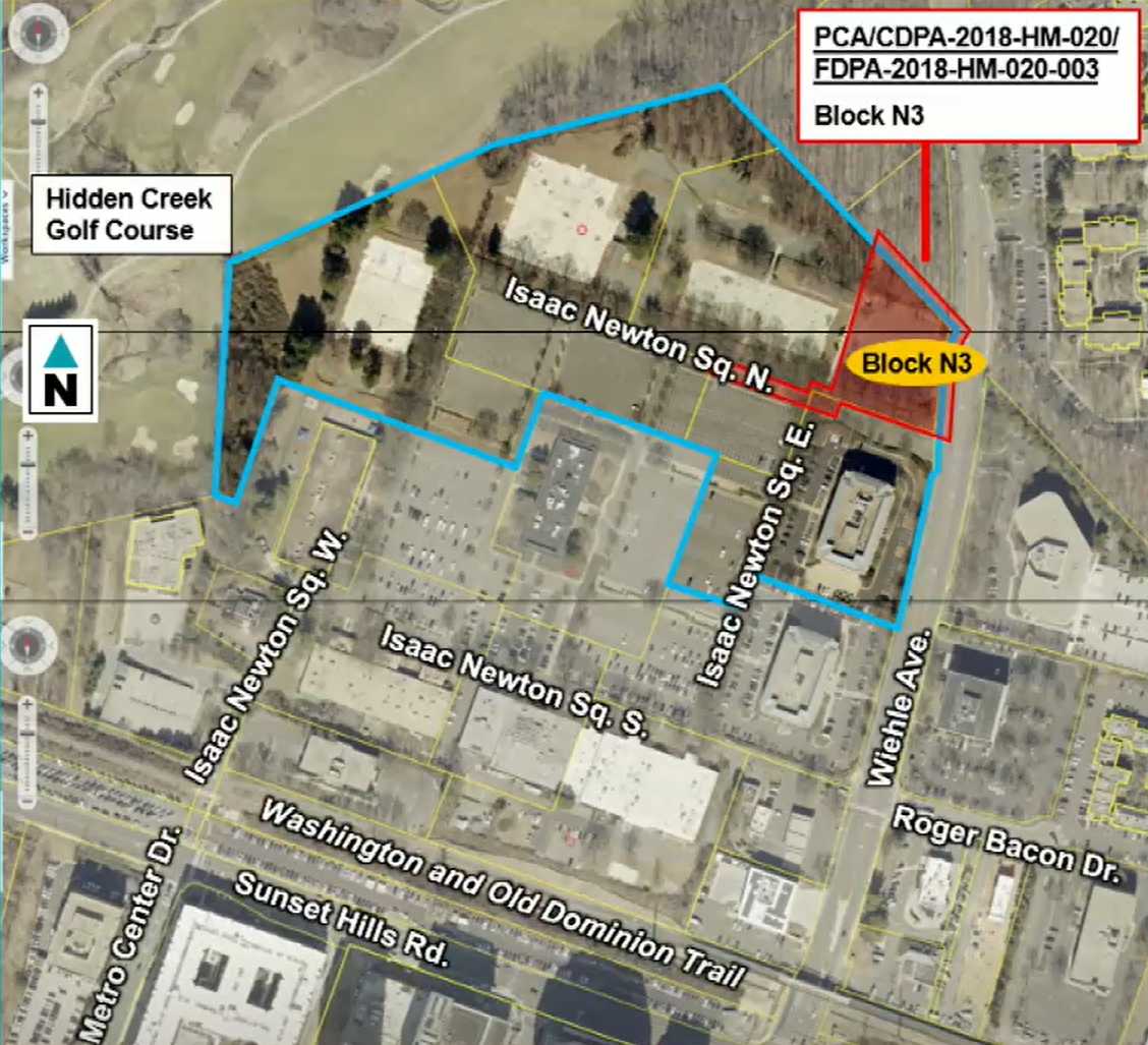 An aerial map highlighting Block N3 in red at the corner of Isaac Newton Square North, with blue parcel boundaries around adjacent lots; street names and Hidden Creek Golf Course visible nearby.