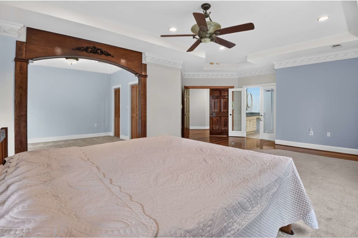 5124 Kenwood Drive